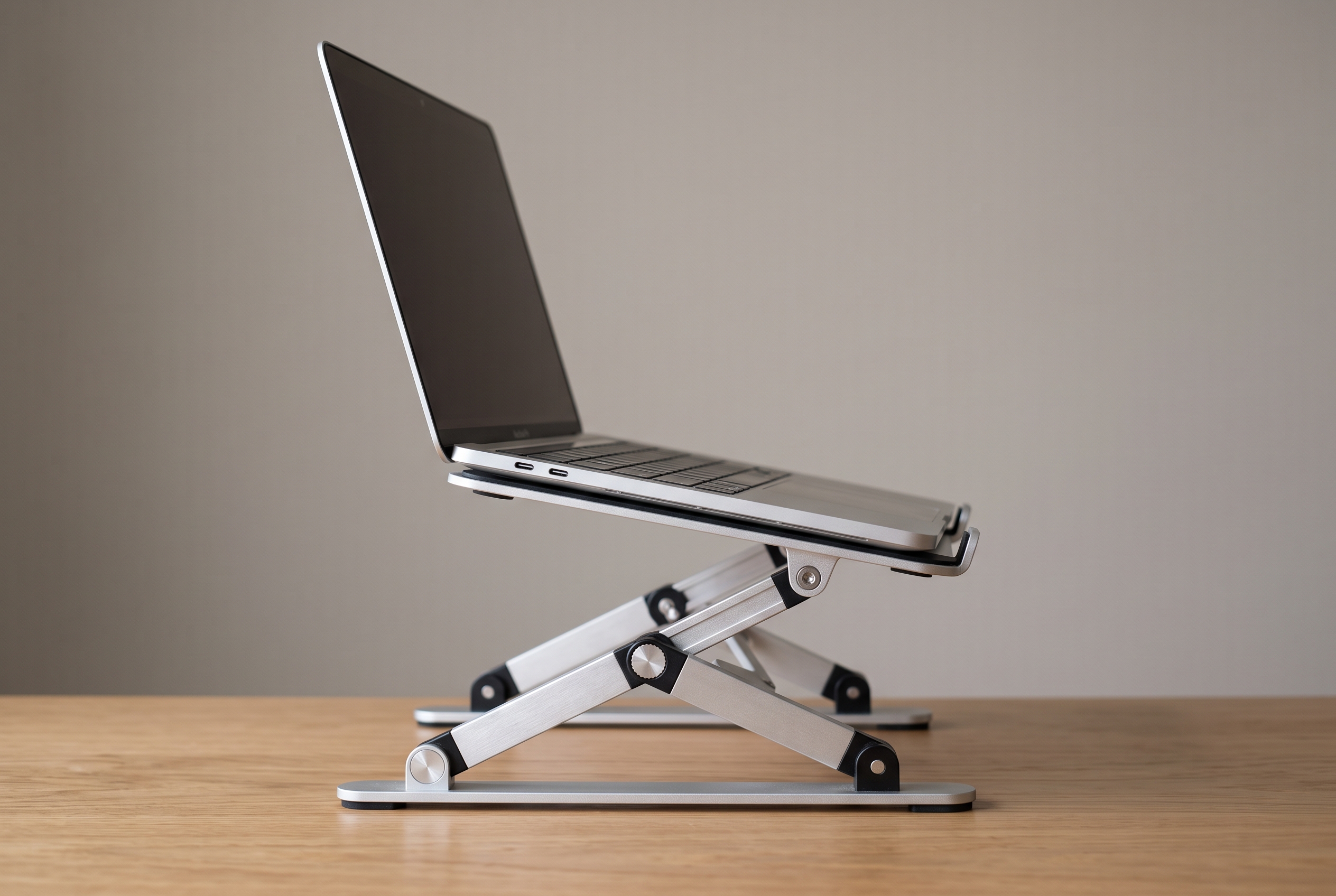 Nulaxy telescopic laptop stand