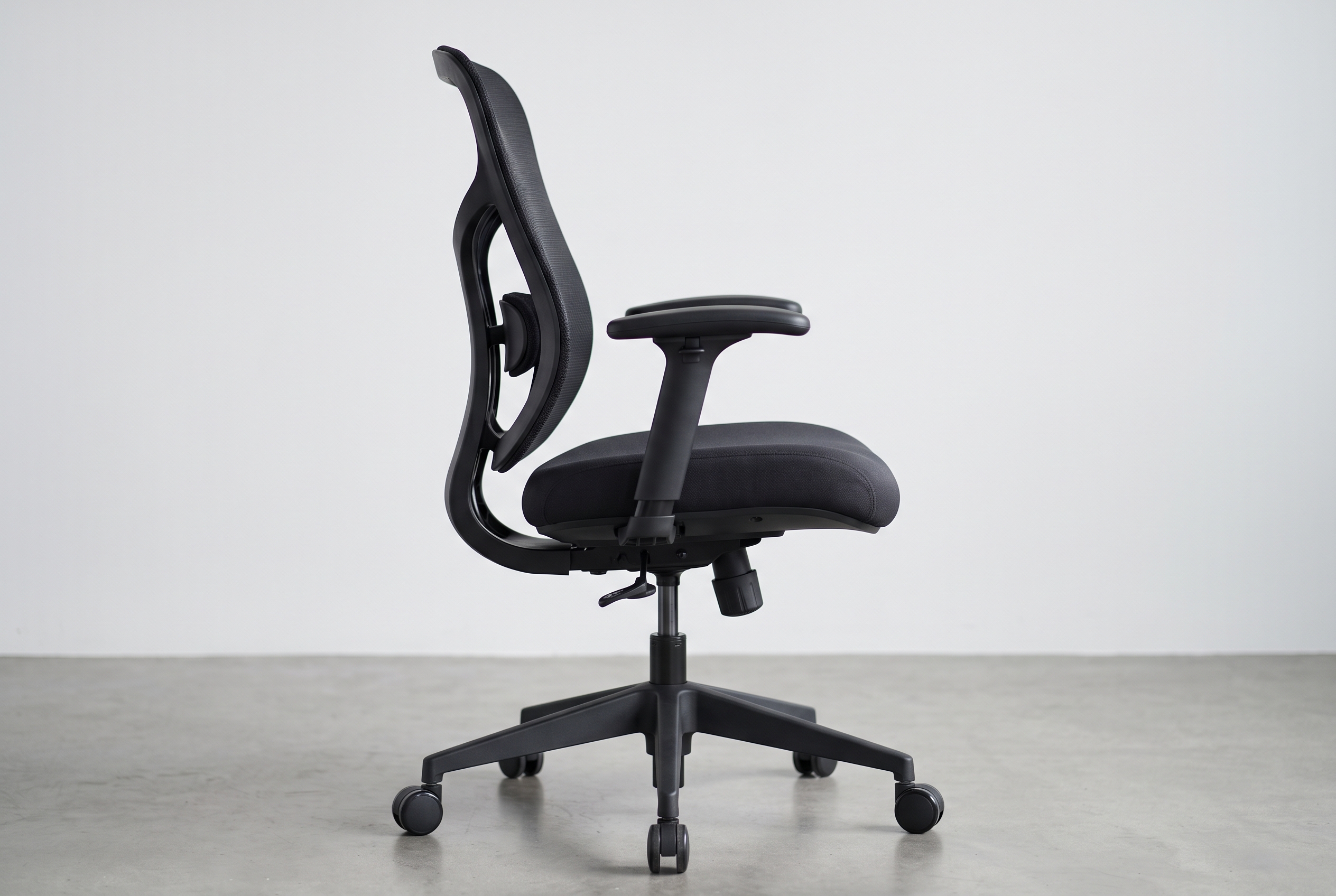 NOUHAUS Ergo3D style ergonomic chair